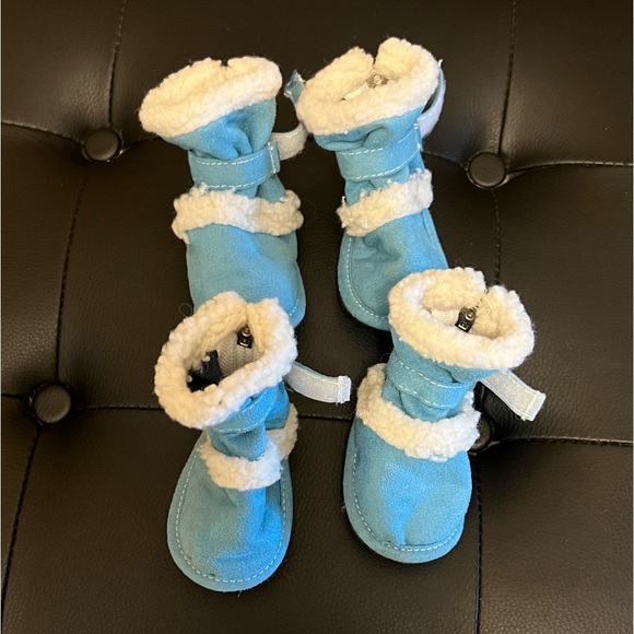 Pet Life Blue Dog Booties - Size S (5) - Picture 3 of 10